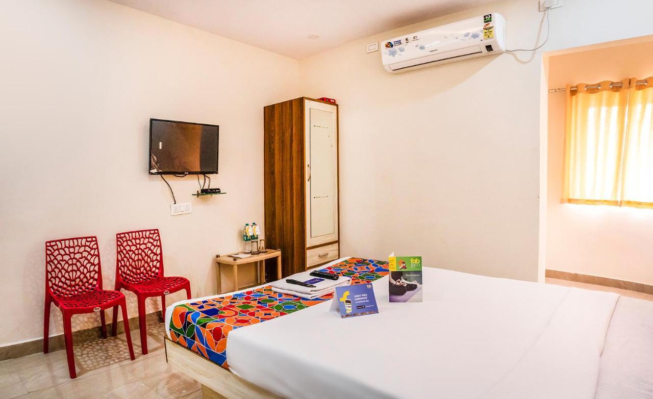 Fabexpress Sri Lakshmi Deluxe Sivarampalli Hotell Hyderabad Eksteriør bilde