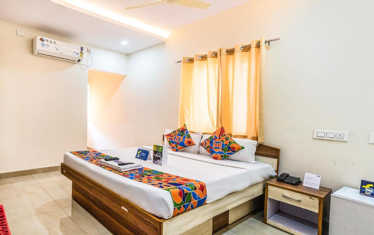 Fabexpress Sri Lakshmi Deluxe Sivarampalli Hotell Hyderabad Eksteriør bilde